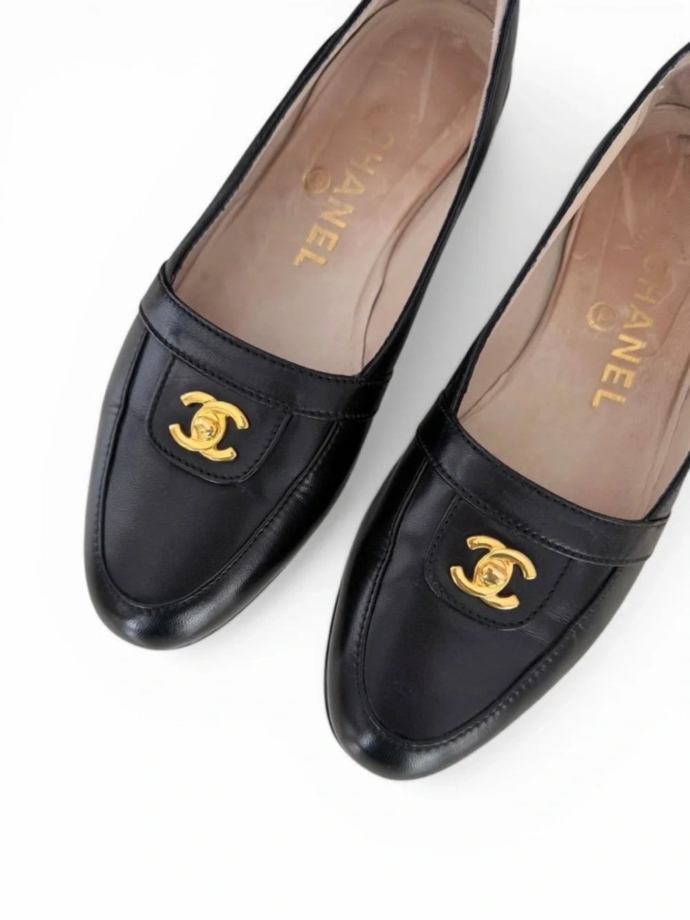 CHANEL CC TURNLOCK Logo Black Leather Loafers | EU 37 | Rare | 24K Gold Plated - Picture 7 of 13